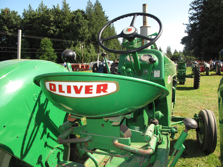 oliver 770 seat